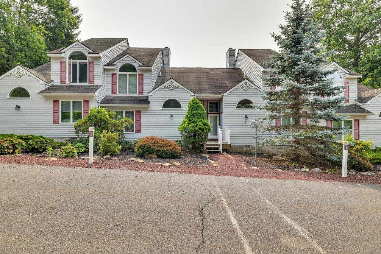 Lake Harmony Home About Half Mi To Big Boulder Mountain Exterior foto